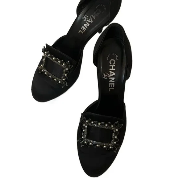 Chanel Black Satin 3.5" heels Gemstone buckle Size 36.5 (US size 6) - Picture 9 of 14